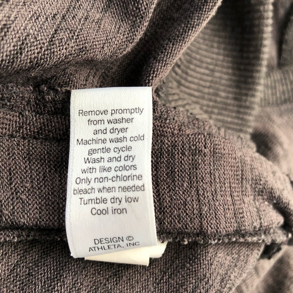 Athleta Charcoal Gray Sharkbite Pullover Top - image 7